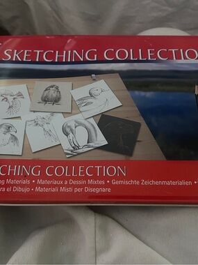 New Sealed Derwent Sketching Collection Tin Of 38Pcs Red Home Art Painting Set